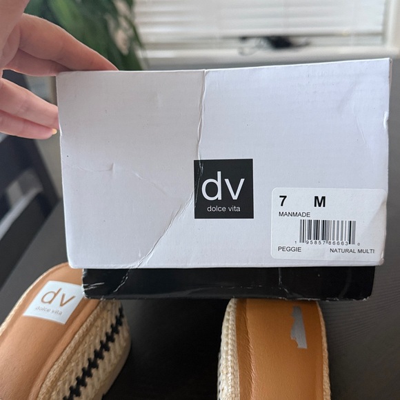 DV by Dolce Vita Natural Woven Platform Slide Mules with Black Trim - Picture 4 of 4